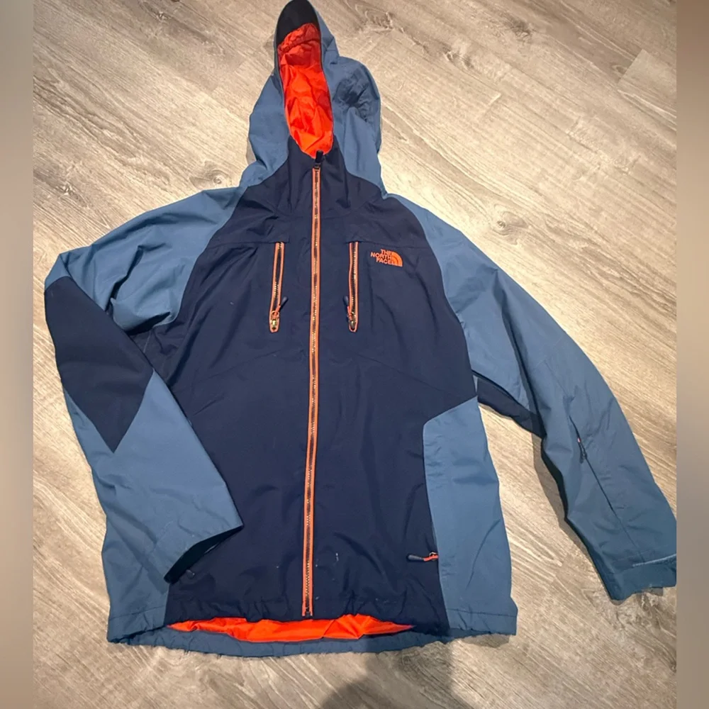 The North Face Mens 3-1 Ski/ Snowboard Shell with Zip In Puffer Jacket - Picture 3 of 13